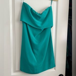 Strapless turquoise short dress